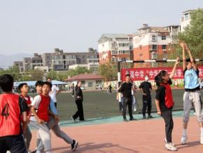 北海中学举办“中华民族一家亲，同心共筑中国梦”篮球联赛